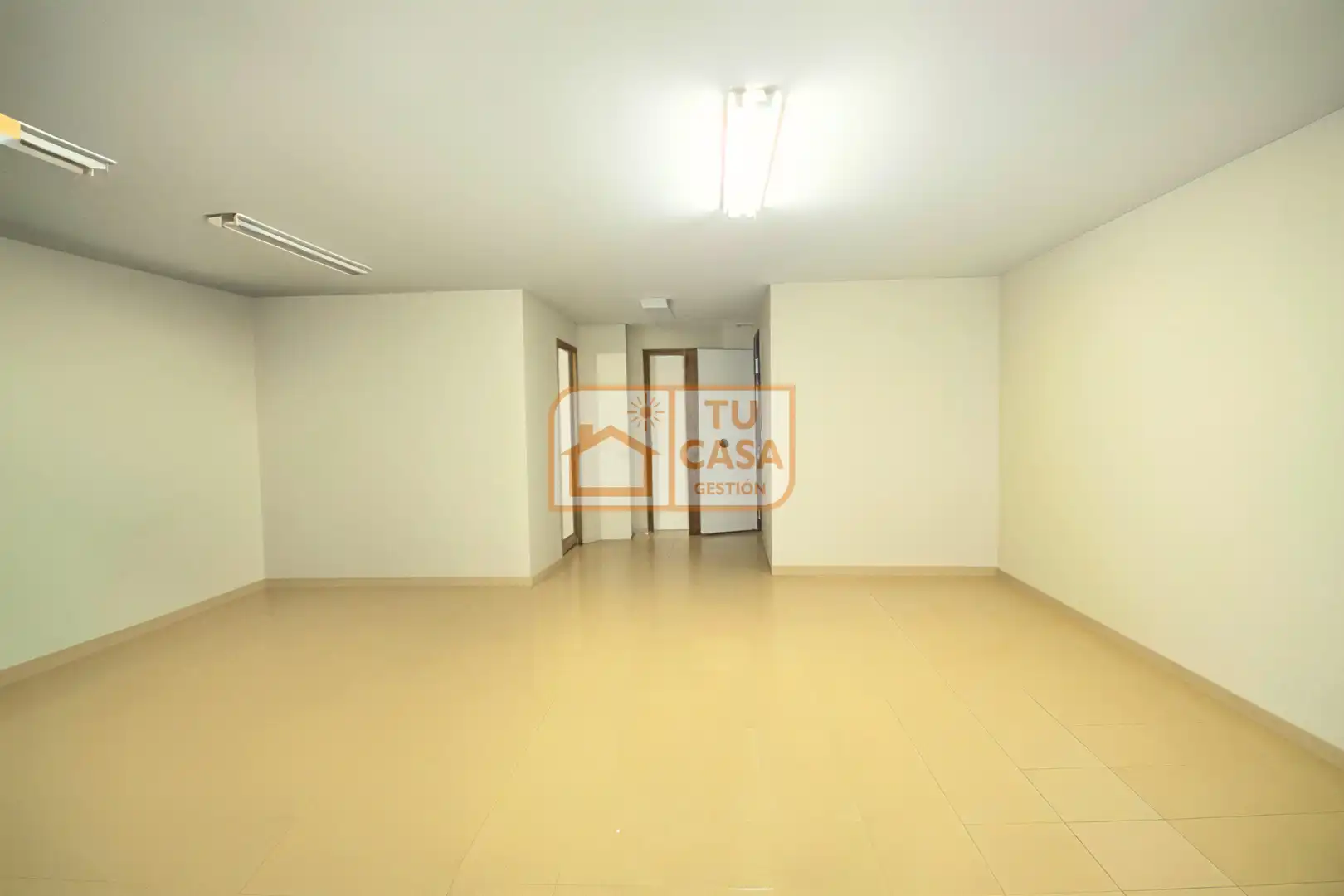 Oficina en venta en Cáceres con Aire acondicionado, Calefacción y Trastero