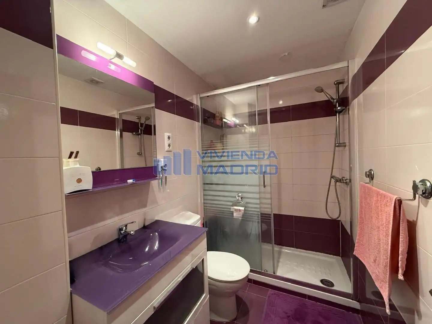 Badezimmer von Wohnung zum Verkauf in Móstoles mit Klimaanlage, Terrasse und Abstellraum