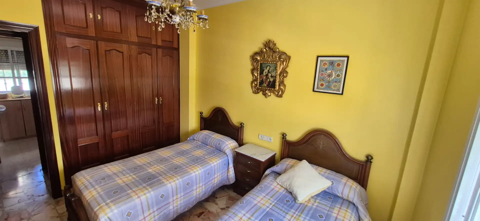 Habitación de Casa o chalet en venta en Carmona con Aire acondicionado, Calefacción y Jardín privado