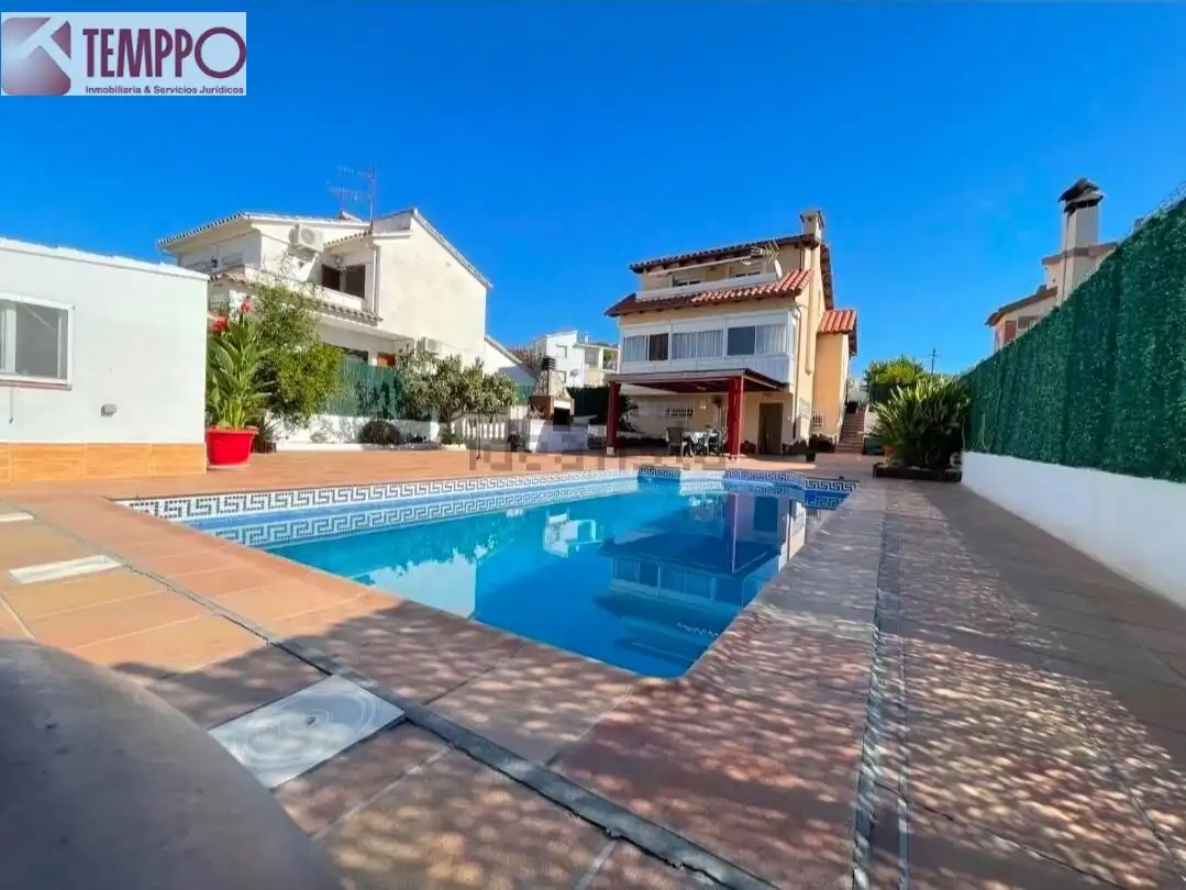 Casa amb terrassa en venda a La Franquesa - Oasis Park