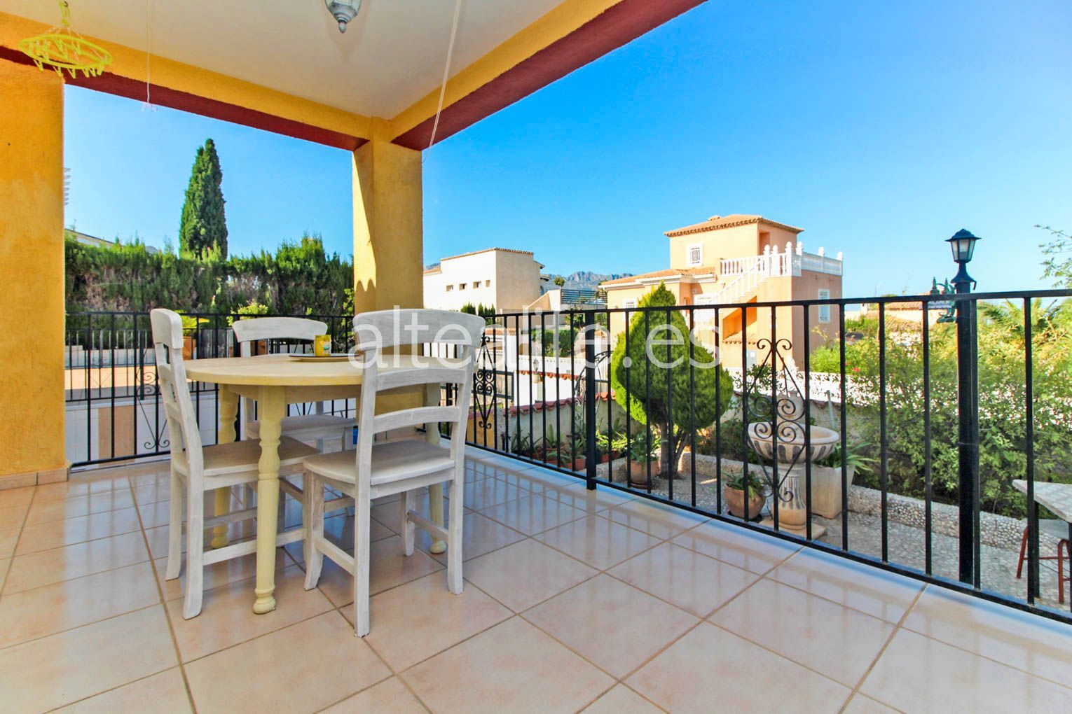 Vista exterior de Casa o chalet en venta en Altea con Aire acondicionado, Terraza y Piscina comunitaria