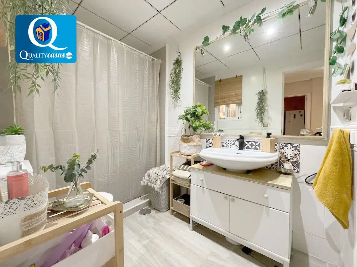 Bathroom of Flat for sale in San Vicente del Raspeig / Sant Vicent del Raspeig  with Air Conditioner, Heating and Storage room