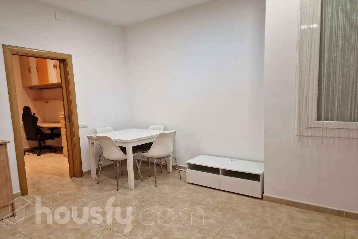 Ground floor for rent in L'Hospitalet de Llobregat, Barcelona