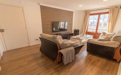 Sala d'estar de Planta baixa en venda en Llívia amb Balcó