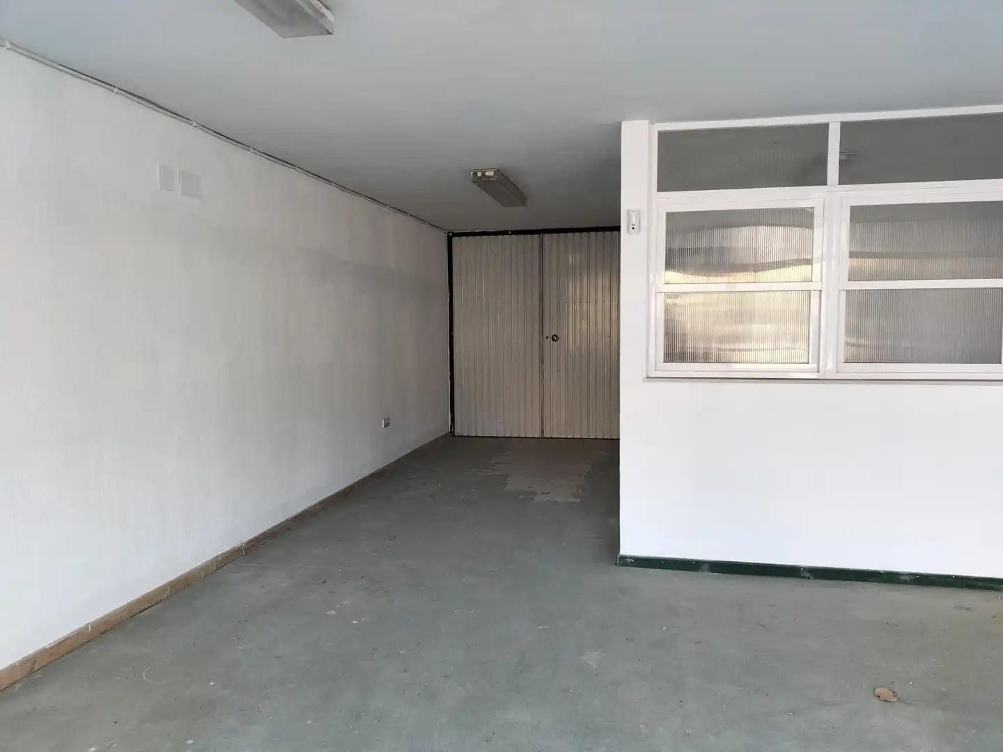 Industrial buildings for sale in Chiclana de la Frontera