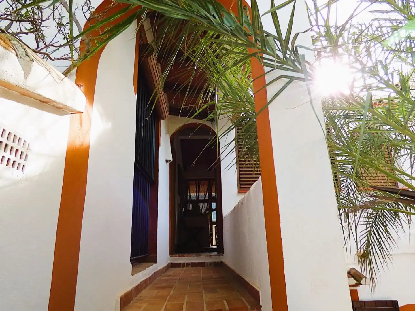 Casa rústica amb jardí en venda a Carrer Lago Aral 73, imagen 36