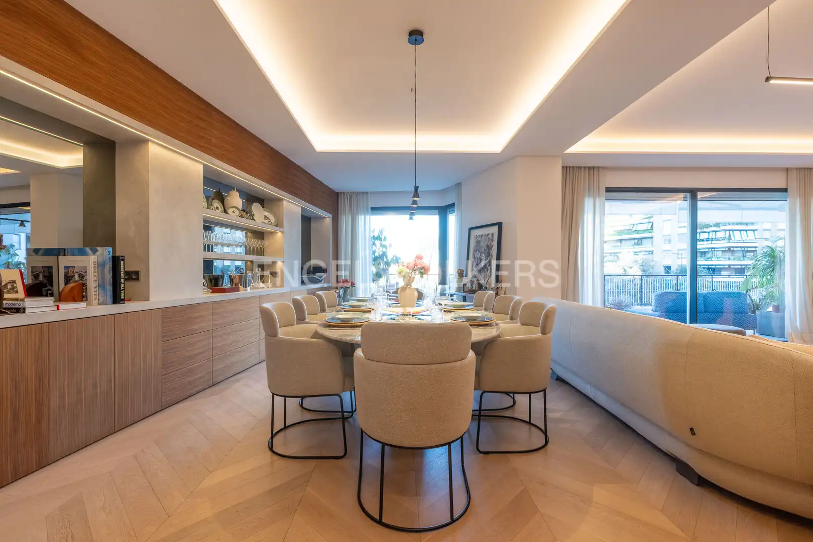 Dining room of Flat for sale in Sevilla  with Air Conditioner, Heating and Terrace