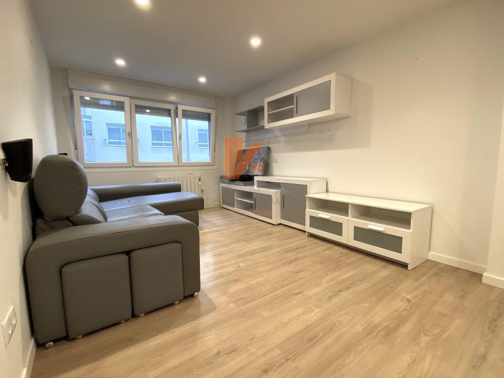 Sala de estar de Piso en venta en Ames con Horno y Lavadora