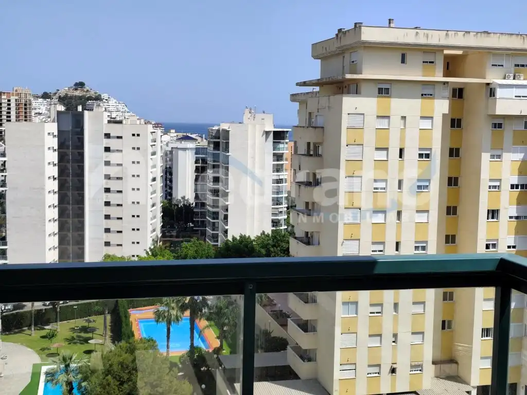 Vista exterior de Piso en venta en Villajoyosa / La Vila Joiosa con Aire acondicionado, Calefacción y Jardín privado