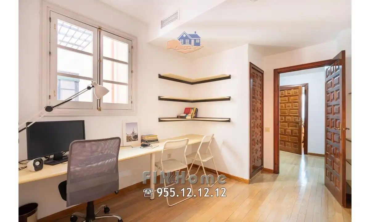 Ático de alquiler en Sevilla con Aire acondicionado, Calefacción y Jardín privado