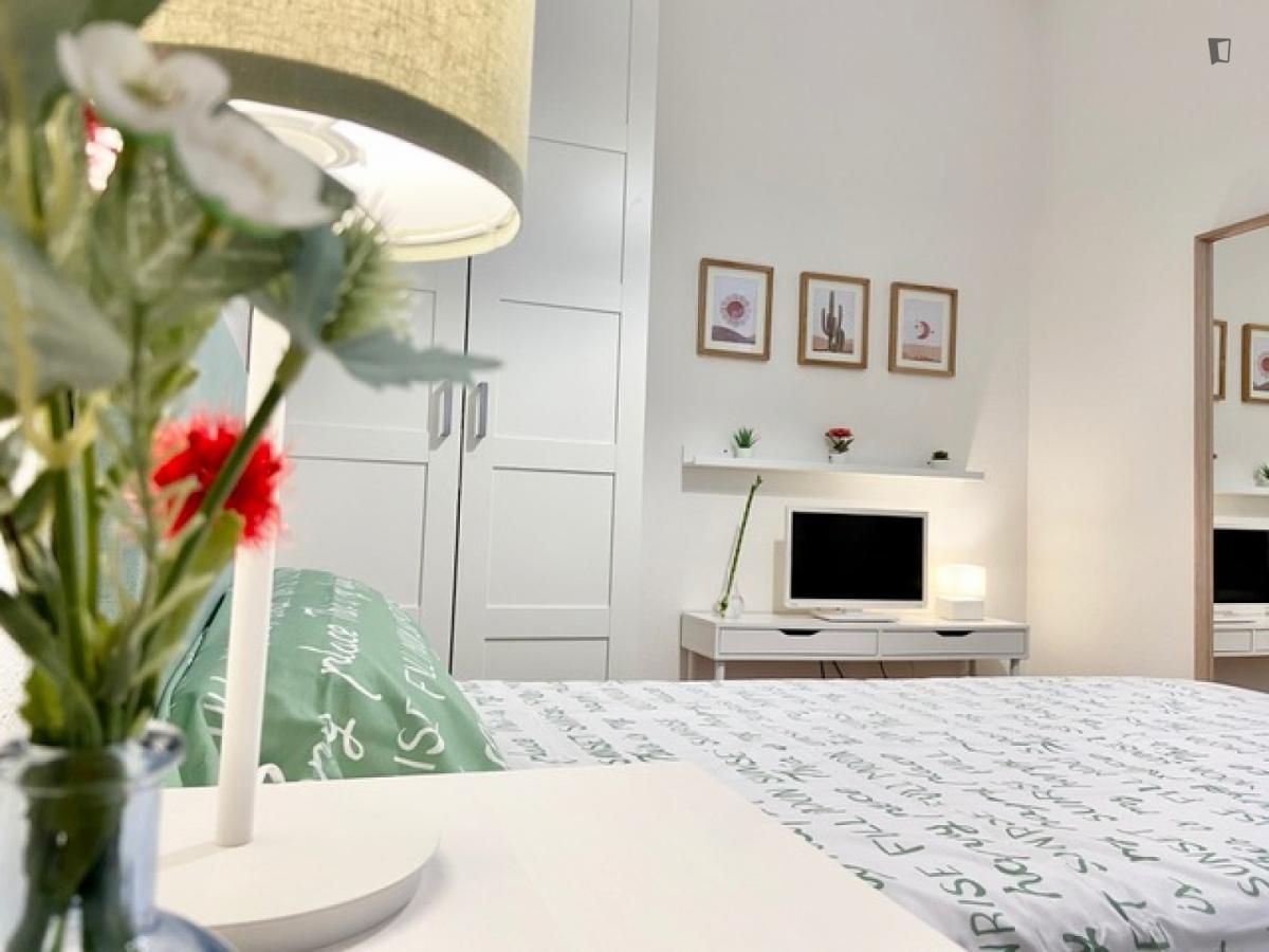 Apartment to share in Plaza Circular