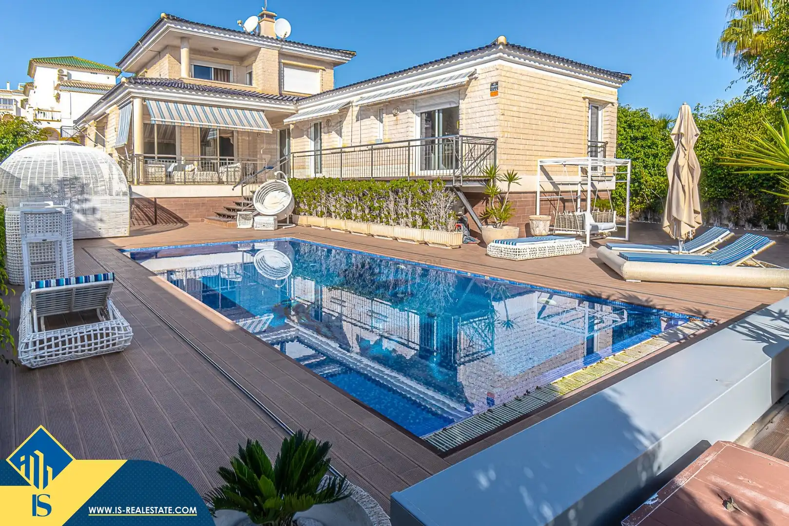 Chalet con jardín en venta en La Mata, imagen 3
