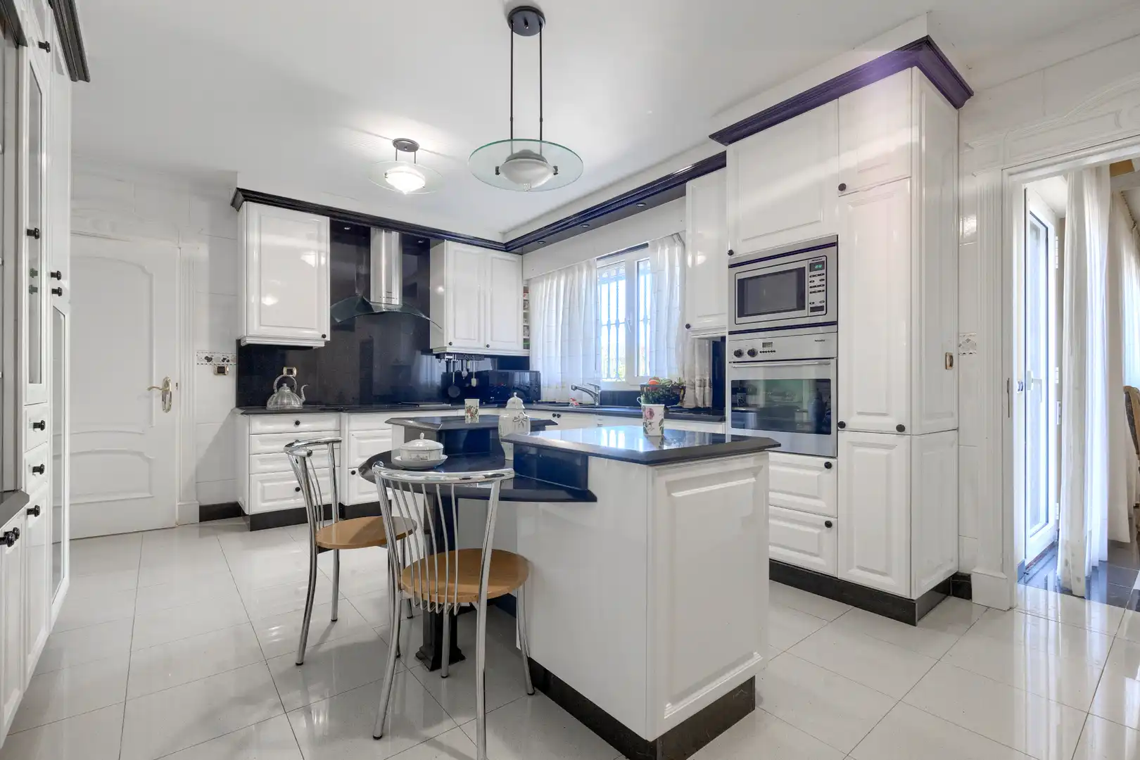 Cocina de Casa o chalet en venta en Villalbilla con Aire acondicionado, Calefacción y Jardín privado