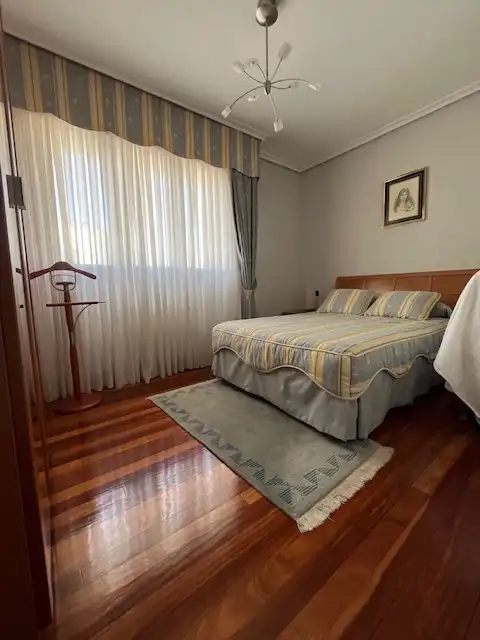 Habitación de Piso en venta en Santurtzi  con Calefacción, Amueblado y Balcón