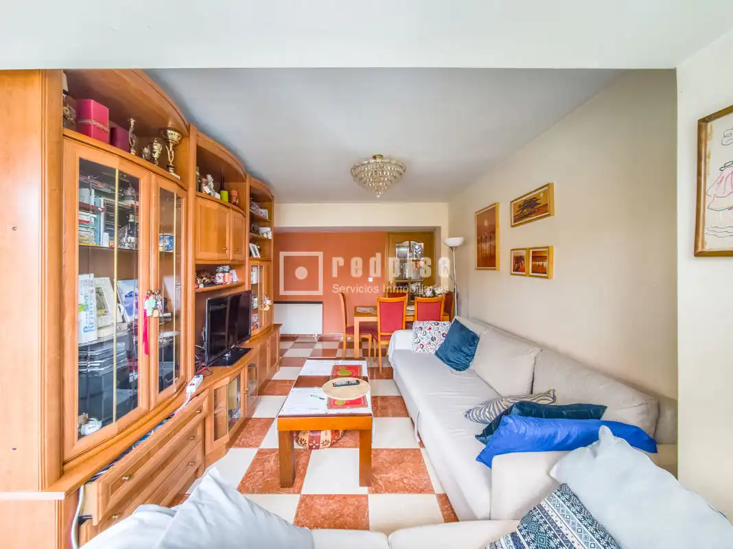 Living room of Flat for sale in Alcorcón  with Heating, Private garden and Terrace