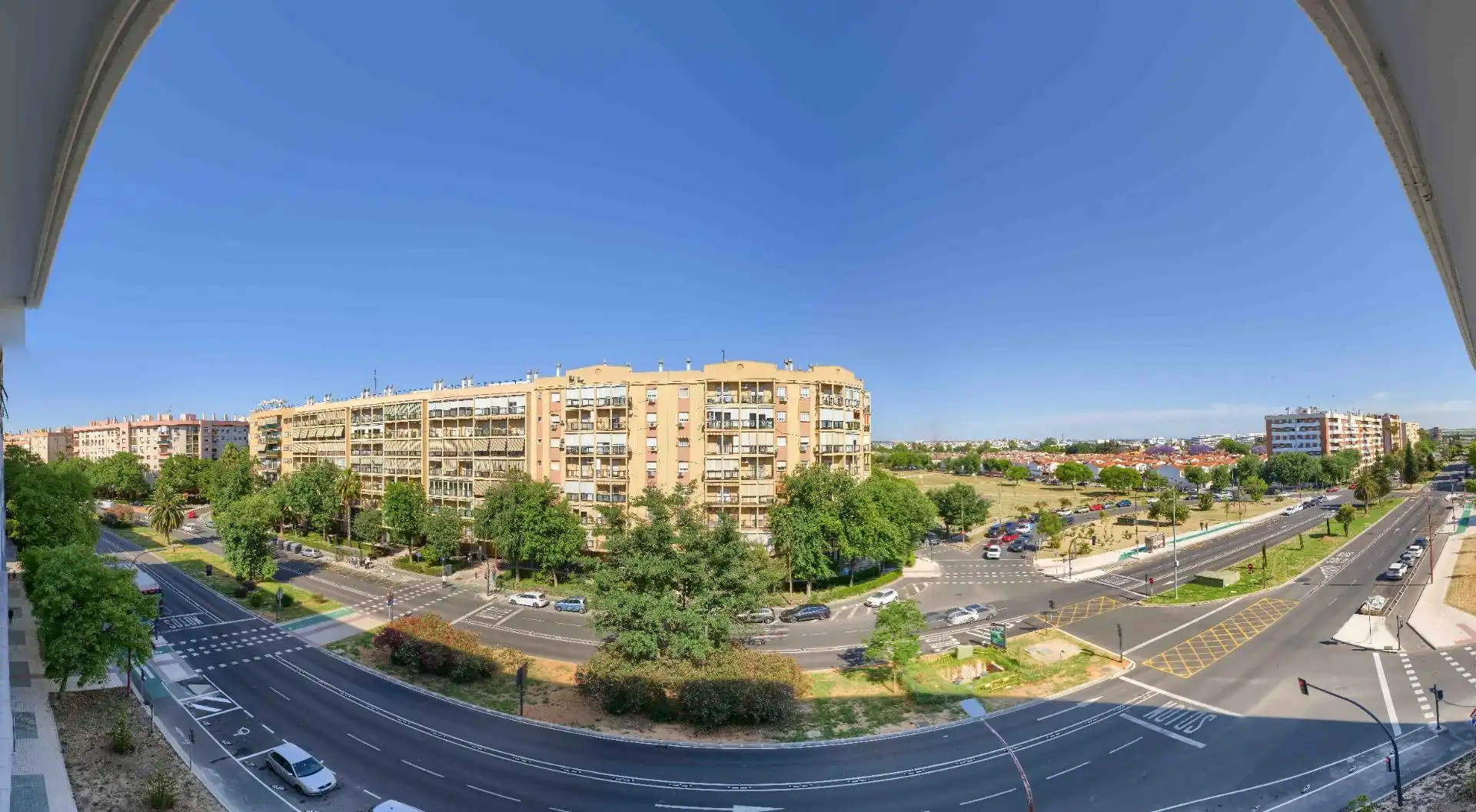 Exterior view of Flat for sale in Sevilla  with Air Conditioner and Terrace