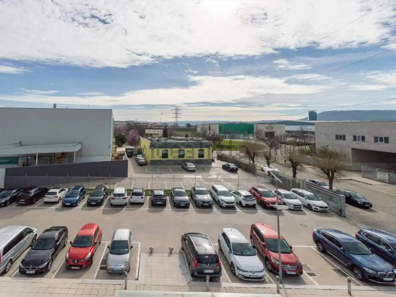 Parking of Office for sale in Alcalá de Henares  with Air Conditioner, Heating and Furnished