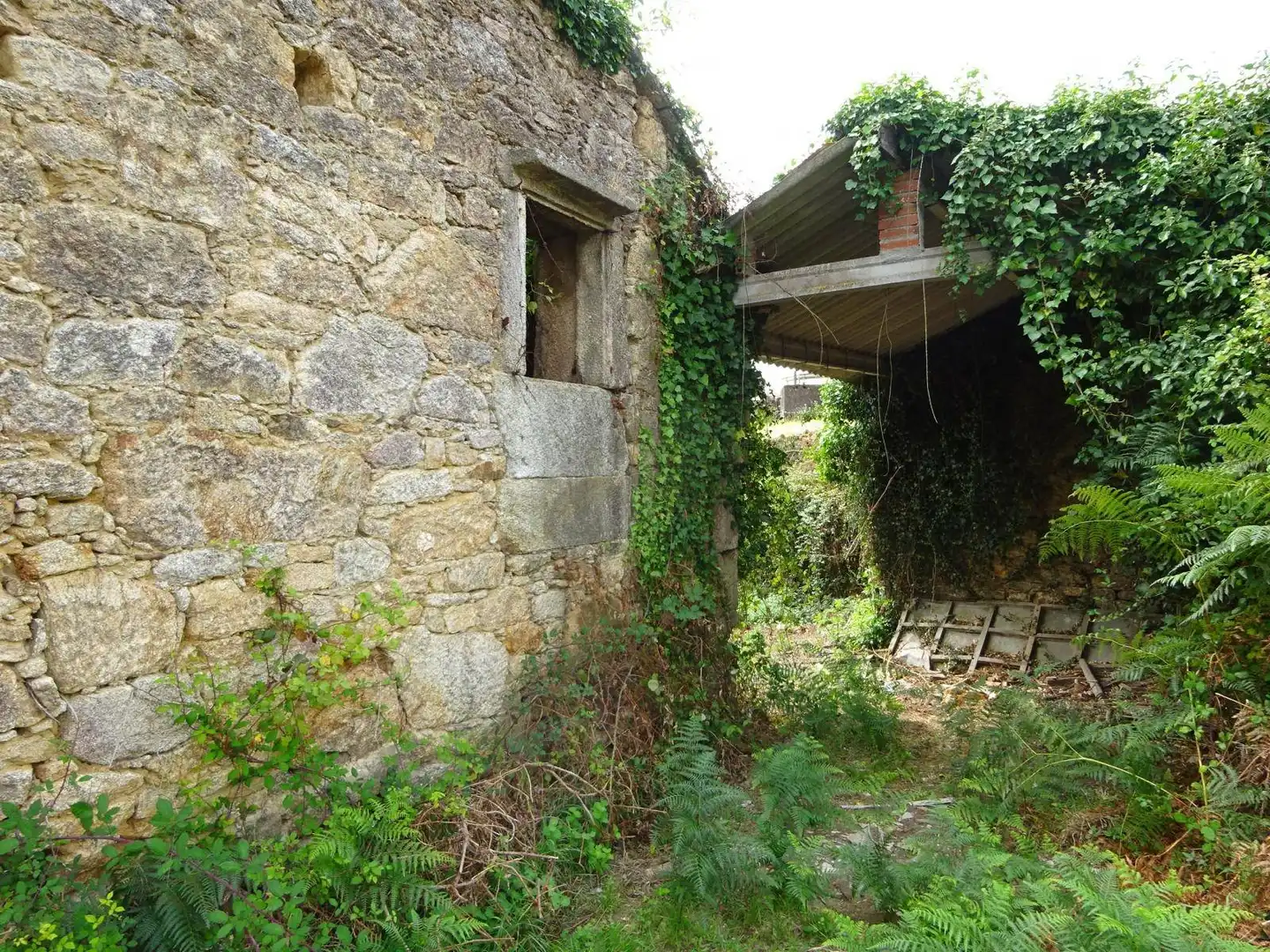 Vista exterior de Casa o chalet en venta en Brión con Trastero