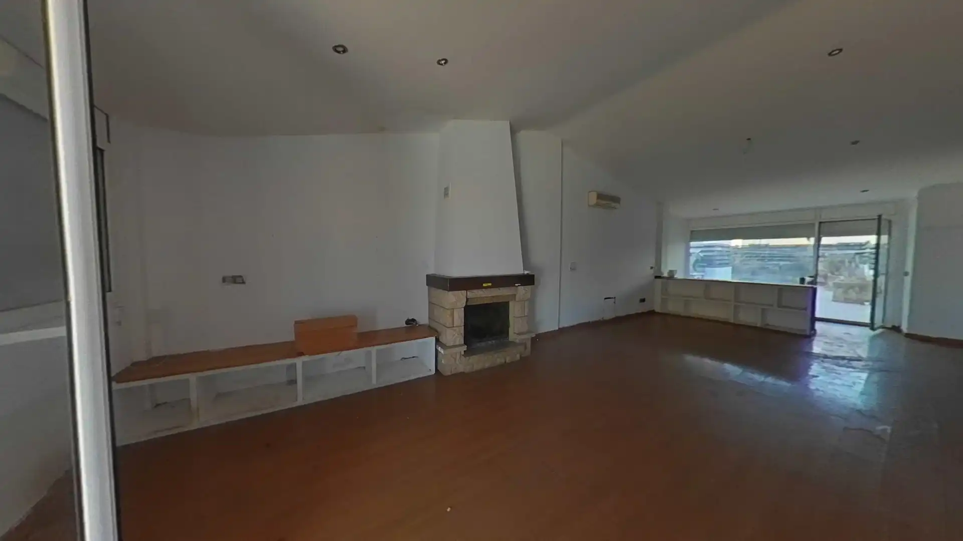 Semi-detached house for sale in calle Emporda, imagen 9