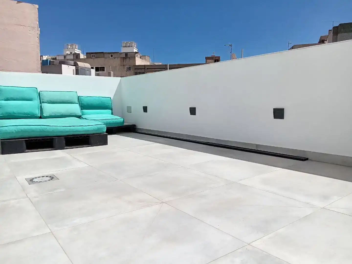 Terrassa de Casa adosada en venda en Las Palmas de Gran Canaria amb Jardí privat, Piscina i Moblat