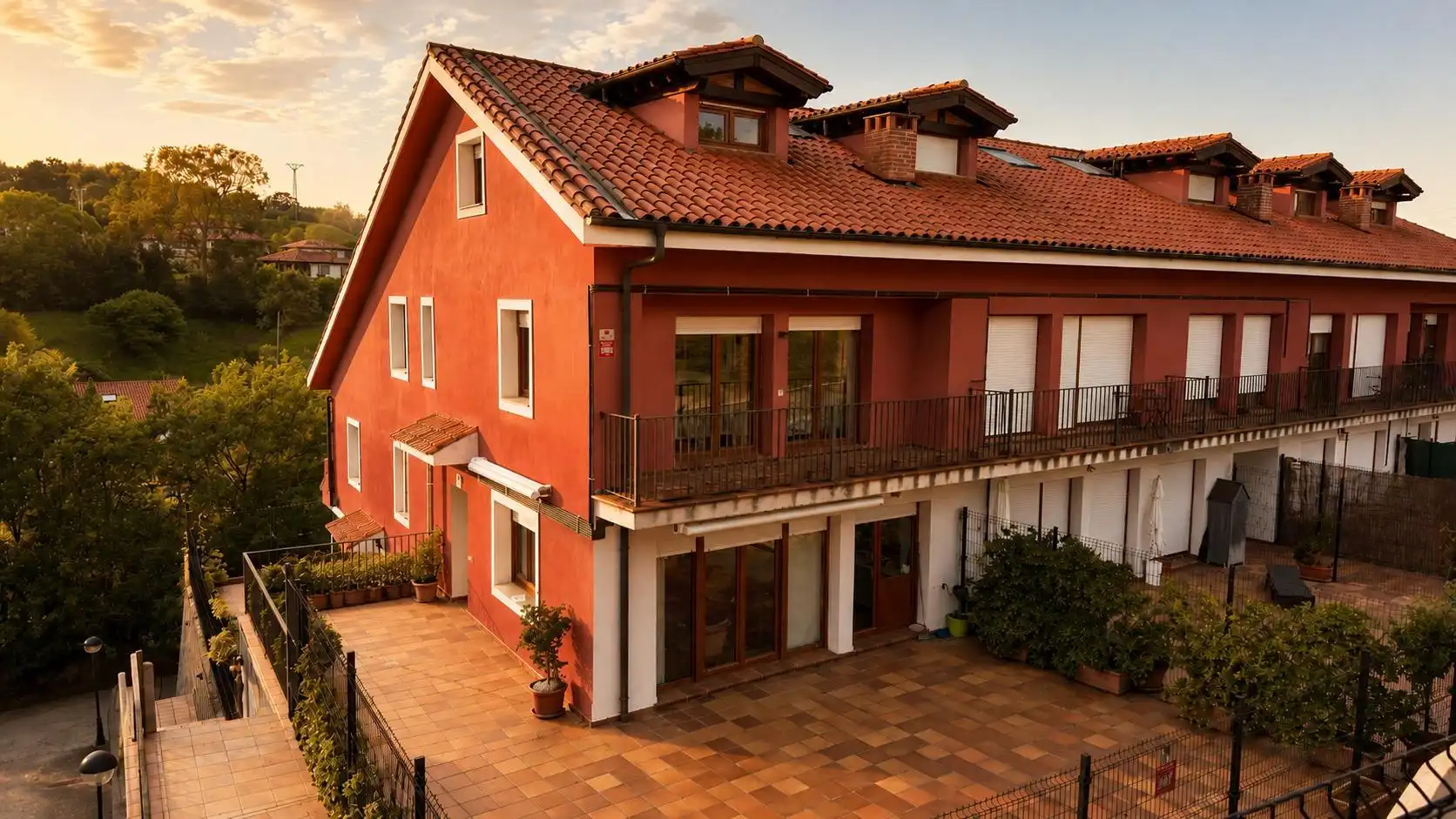 Vista exterior de Casa o chalet en venta en Comillas (Cantabria) con Calefacción, Terraza y Trastero