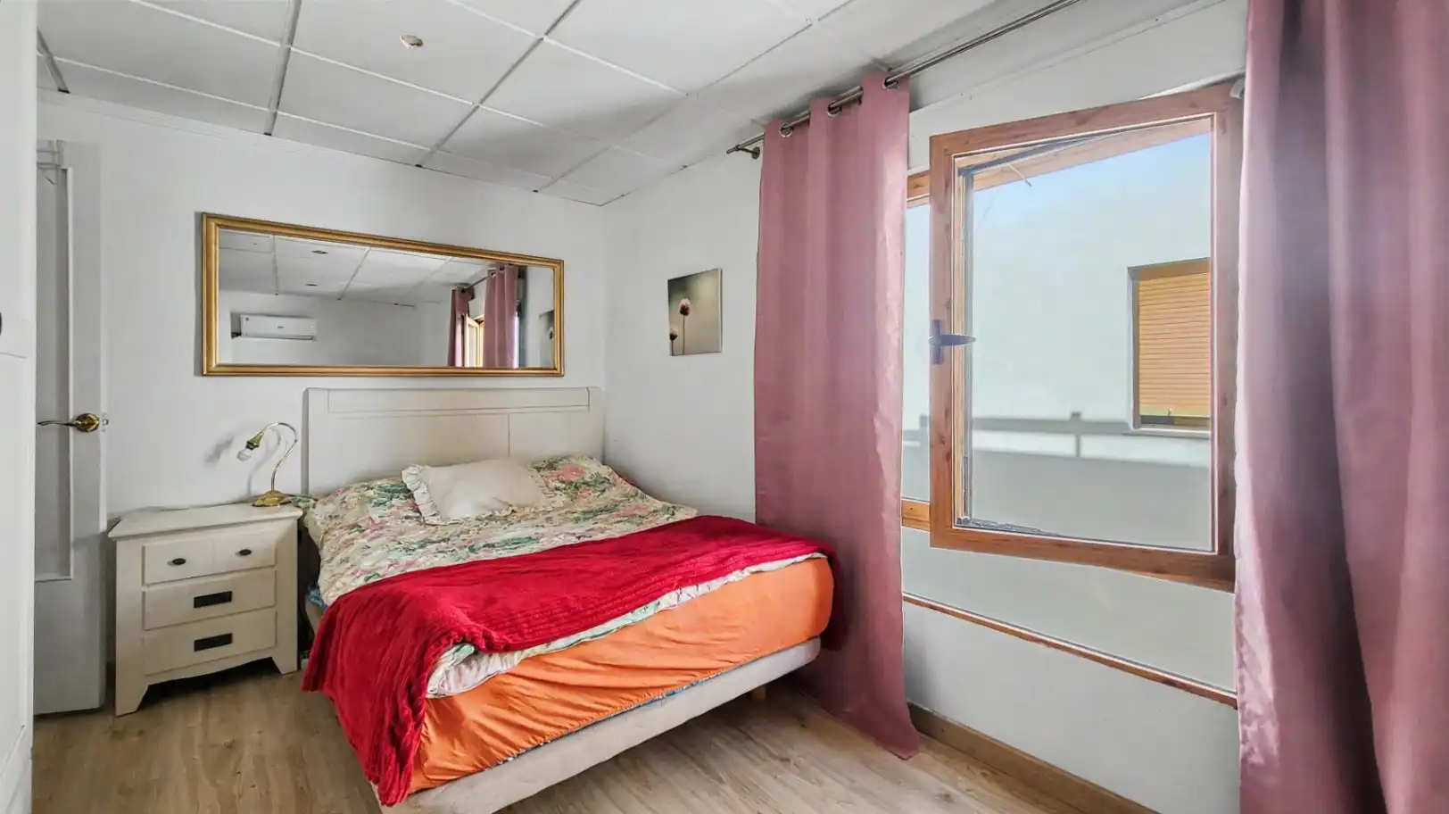Bedroom of Houses for sale in Oliva  with Air Conditioner, Heating and Terrace