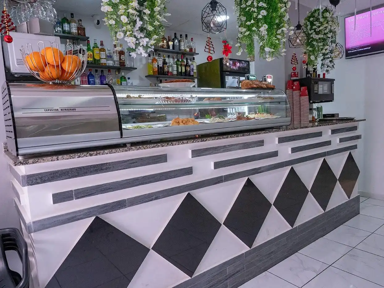 Business premises for transfer in Huerto Sogueros 5, imagen 26