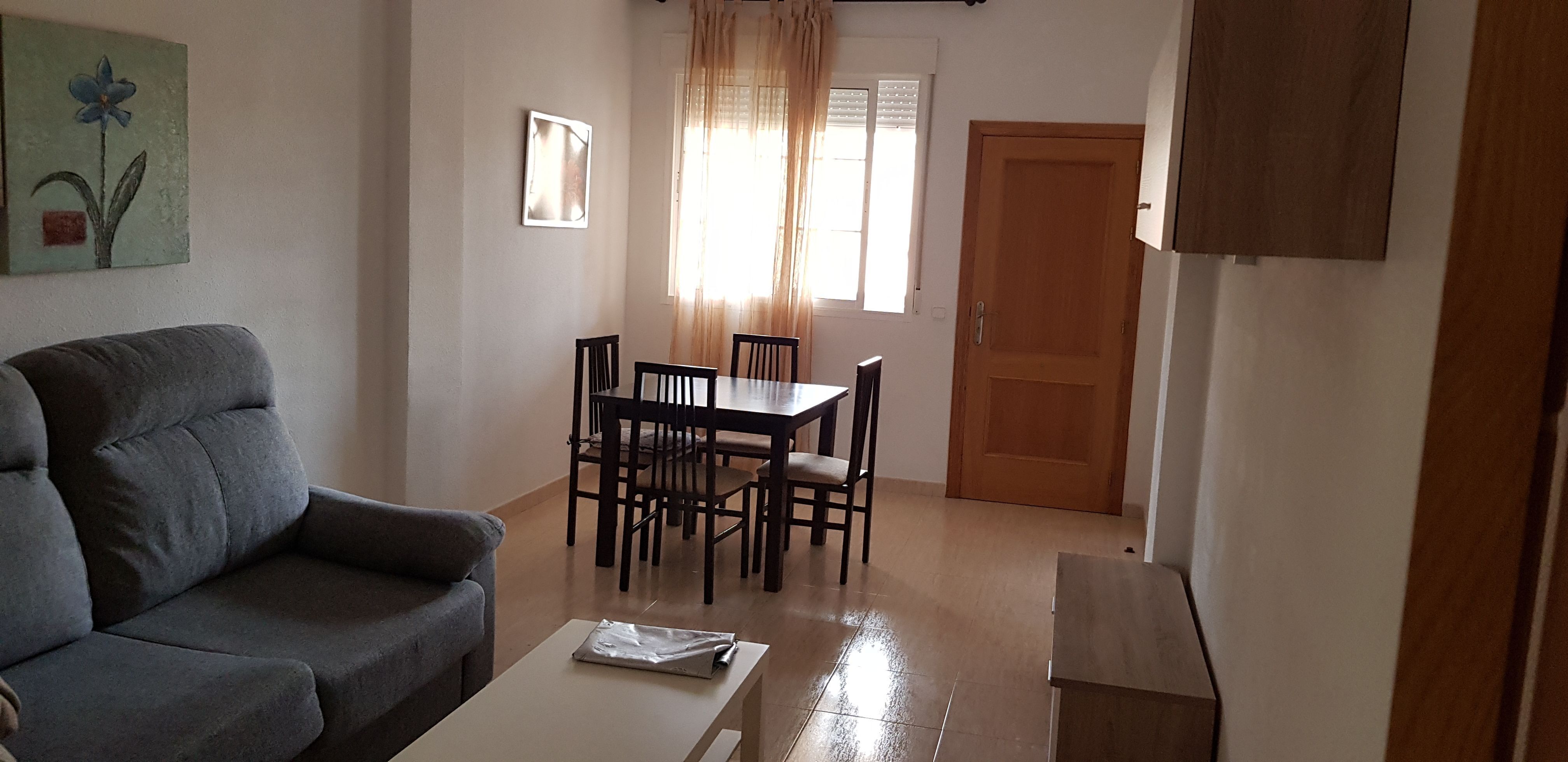 Wohnzimmer von Wohnungen miete in La Unión mit Abstellraum, Möbliert und Ofen