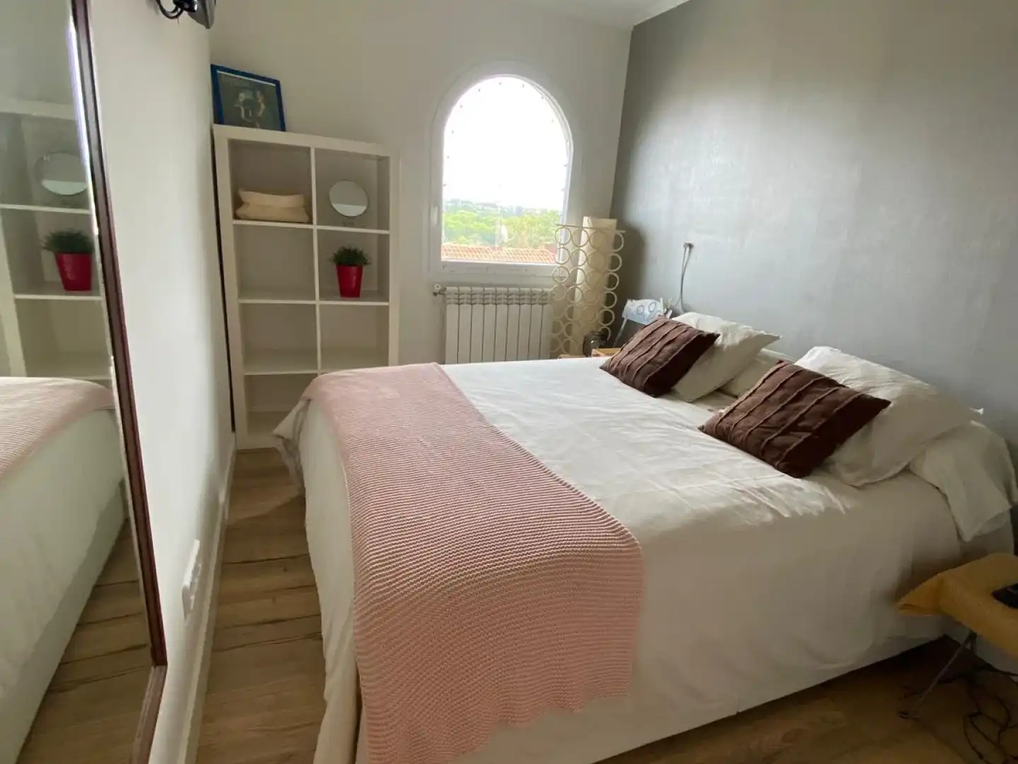 Bedroom of Flat for rent in Donostia - San Sebastián   with Heating, Furnished and Oven