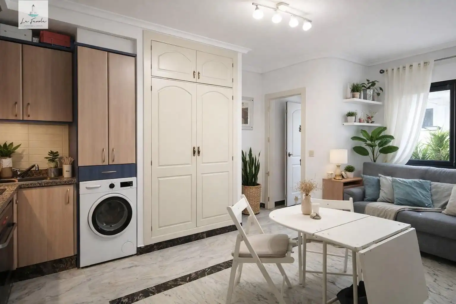 Cocina de Estudio en venta en Benalmádena con Aire acondicionado, Calefacción y Jardín privado