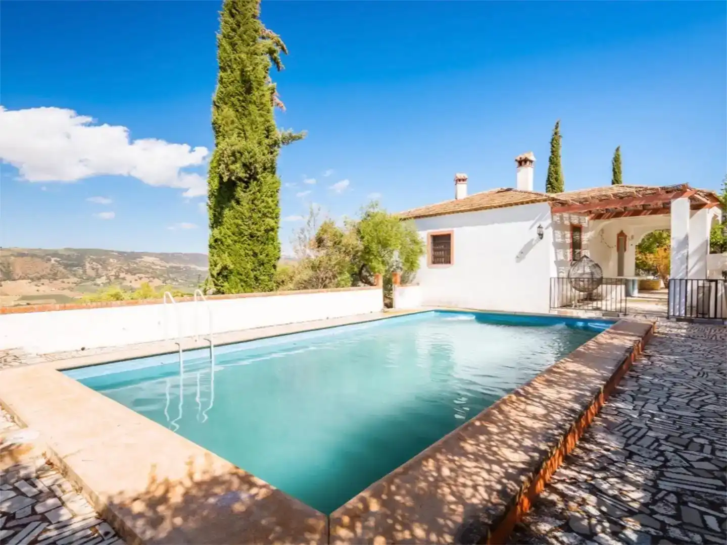 Schwimmbecken von Wohnung zum Verkauf in Ronda mit Privatgarten, Abstellraum und Schwimmbad