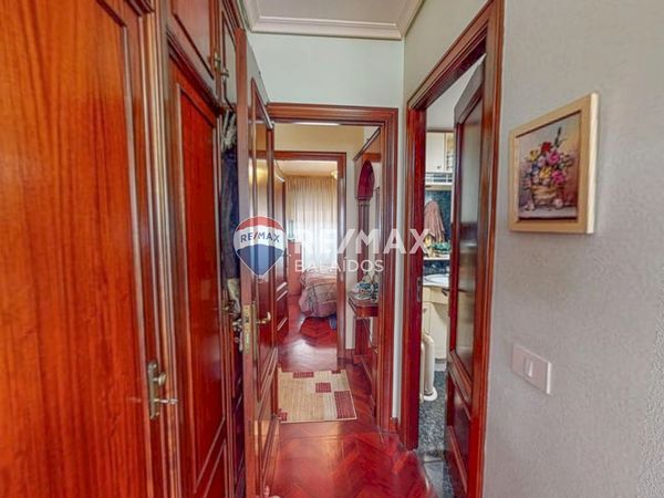 Pis en venda en Vigo  amb Calefacció, Parquet i Terrassa