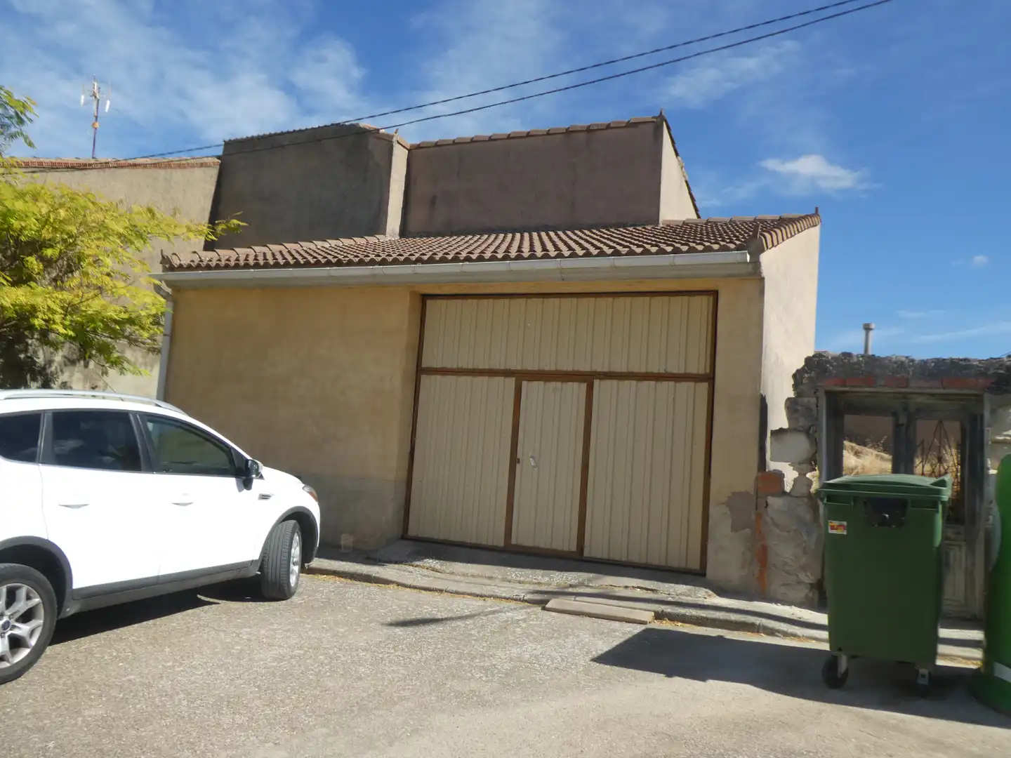 Exterior view of Houses for sale in Ciadoncha  with Storage room and Furnished