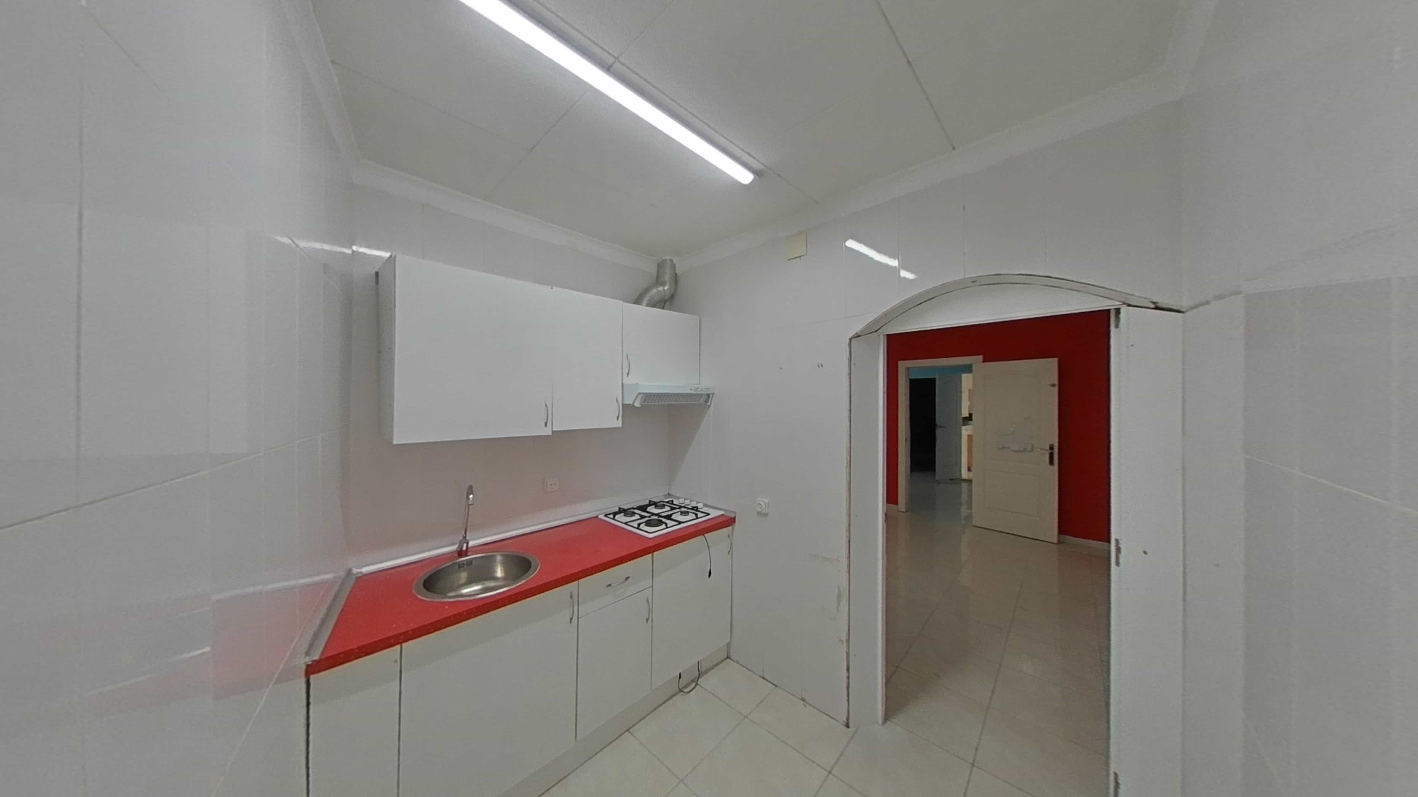 Kitchen of Flat for sale in Santa Coloma de Gramenet