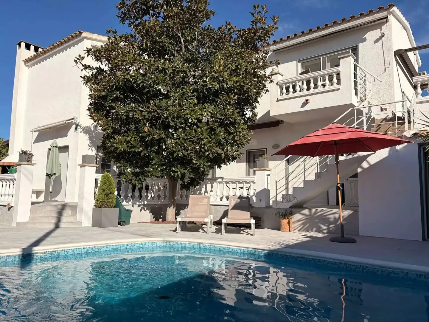 Haus mit Pool zum Verkauf in Alberes