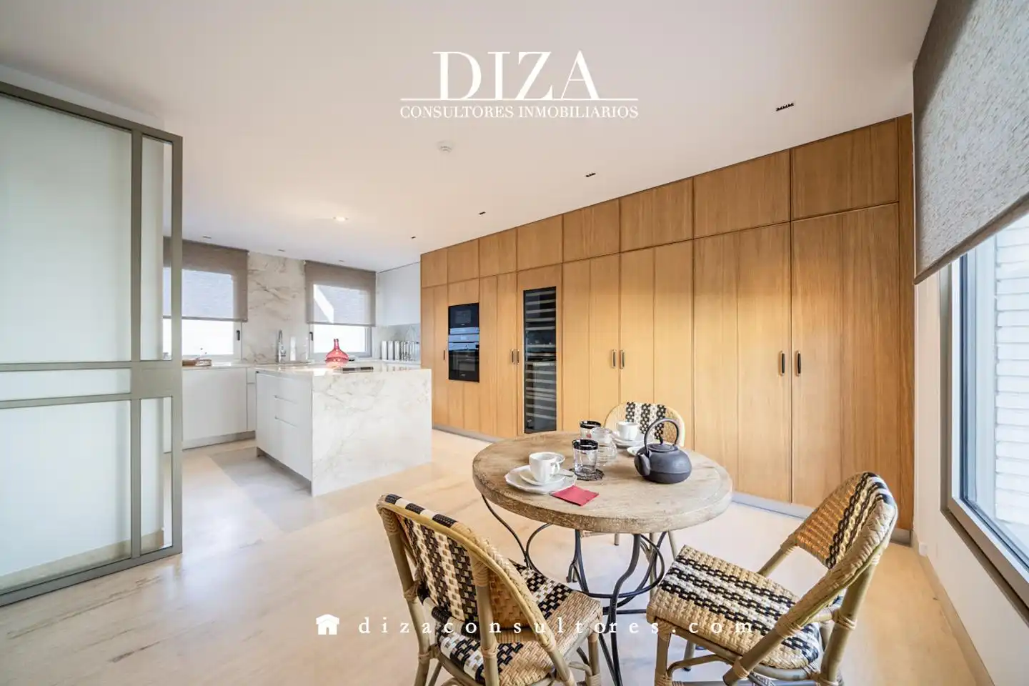 Cocina de Casa o chalet en venta en Madrid con Aire acondicionado, Calefacción y Terraza
