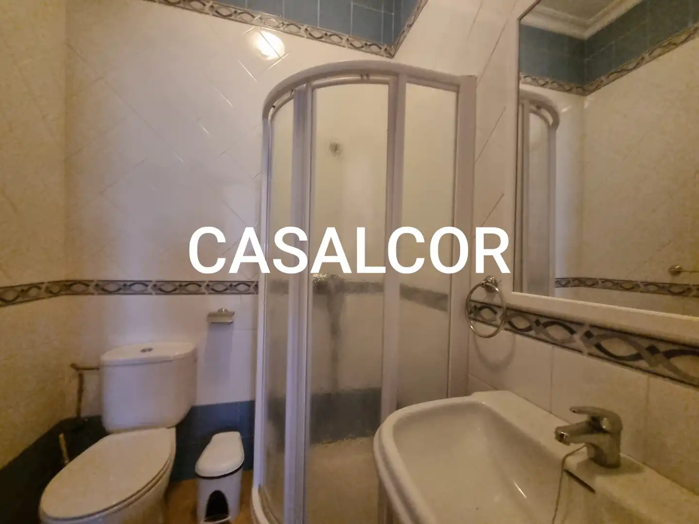 Baño de Casa o chalet de alquiler en El Viso del Alcor con Aire acondicionado y Amueblado