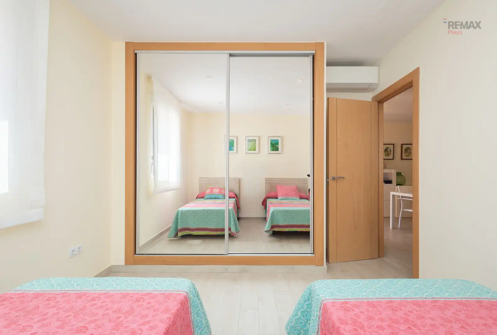 Vivienda con piscina en venta en Calle Islas Canarias, imagen 33