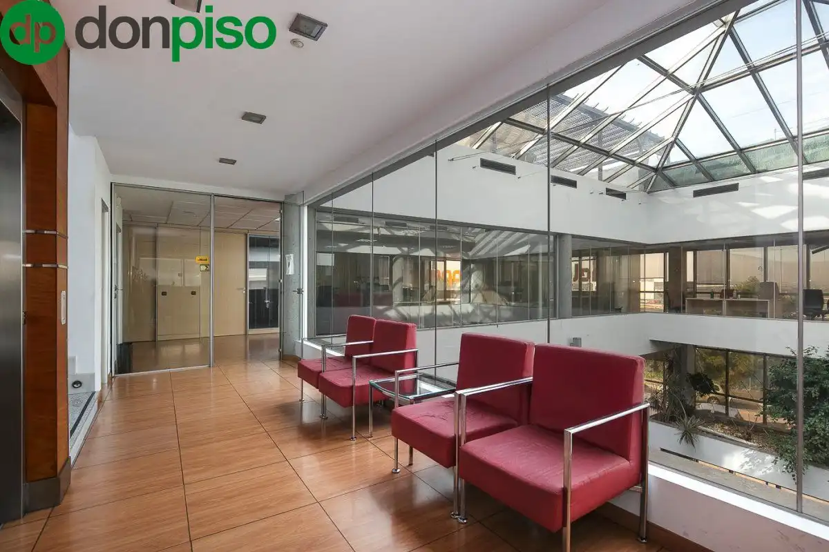 Edificio en venta en Calle FERNANDO DE LOS RIOS, Campus de la Salud
