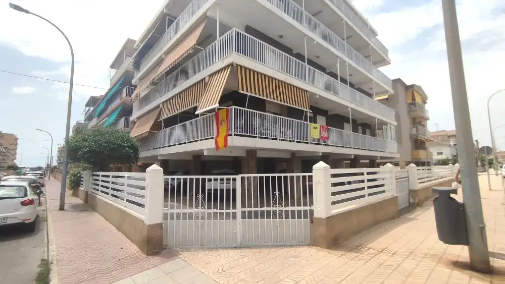 Piso con ascensor en venta en Calle Huesca 17