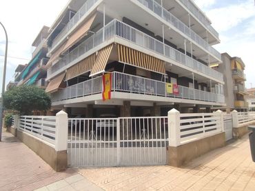 Piso con ascensor en venta en Calle Huesca 17