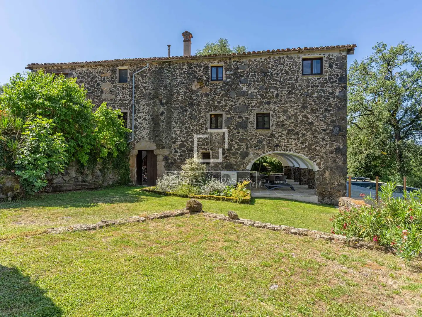 Vista exterior de Finca rústica en venda en Vilademuls amb Aire condicionat, Jardí privat i Traster