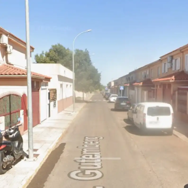 Exterior view of Houses for sale in Badajoz