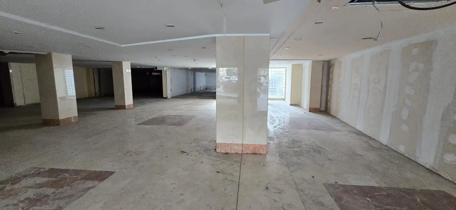 Commercial properties for rent in Rúa Doctor José Fariña, Betanzos