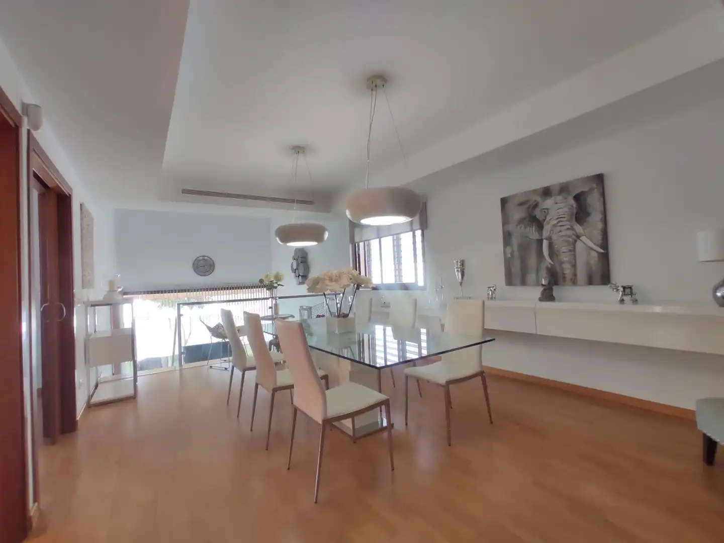Comedor de Casa o chalet de alquiler en Montequinto con Aire acondicionado, Calefacción y Jardín privado