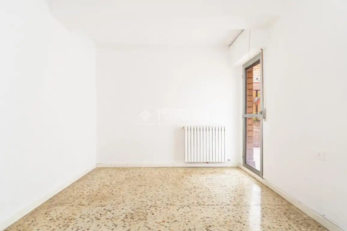 Habitación de Piso en venta en Zaragoza