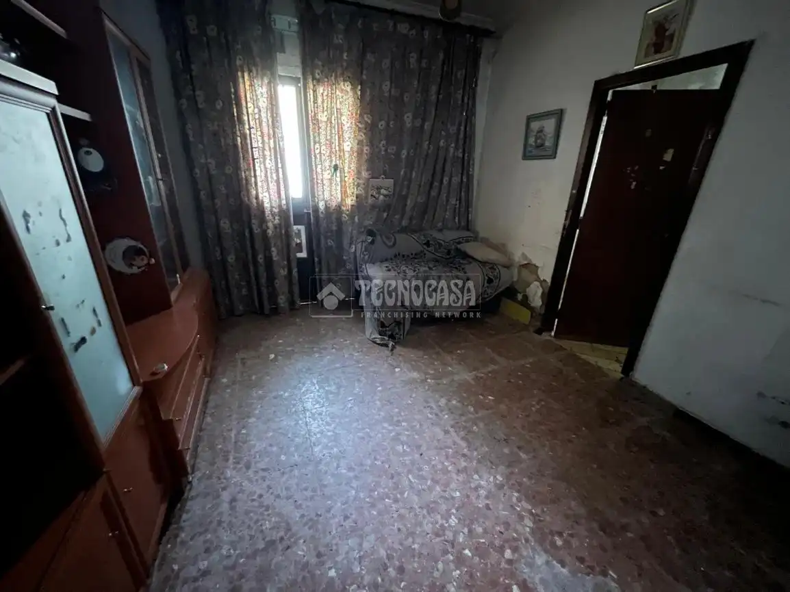 Habitación de Casa adosada en venta en Dos Hermanas