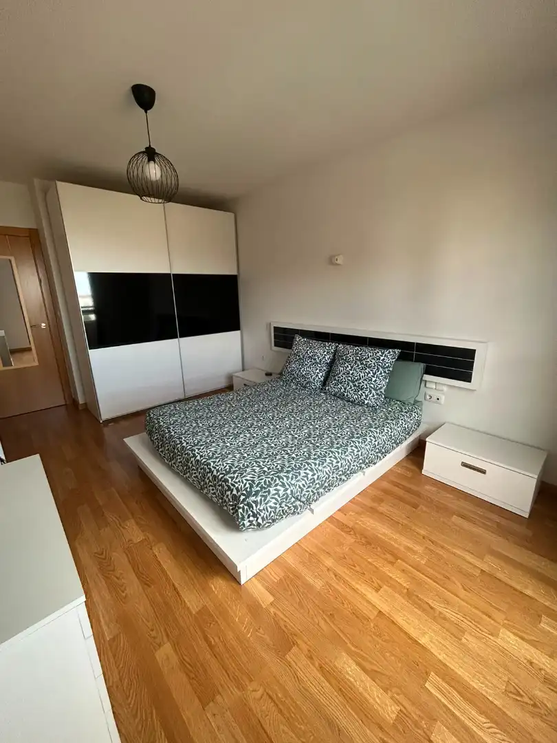 Bedroom of Flat for sale in Benavente  with Heating, Private garden and Parquet flooring