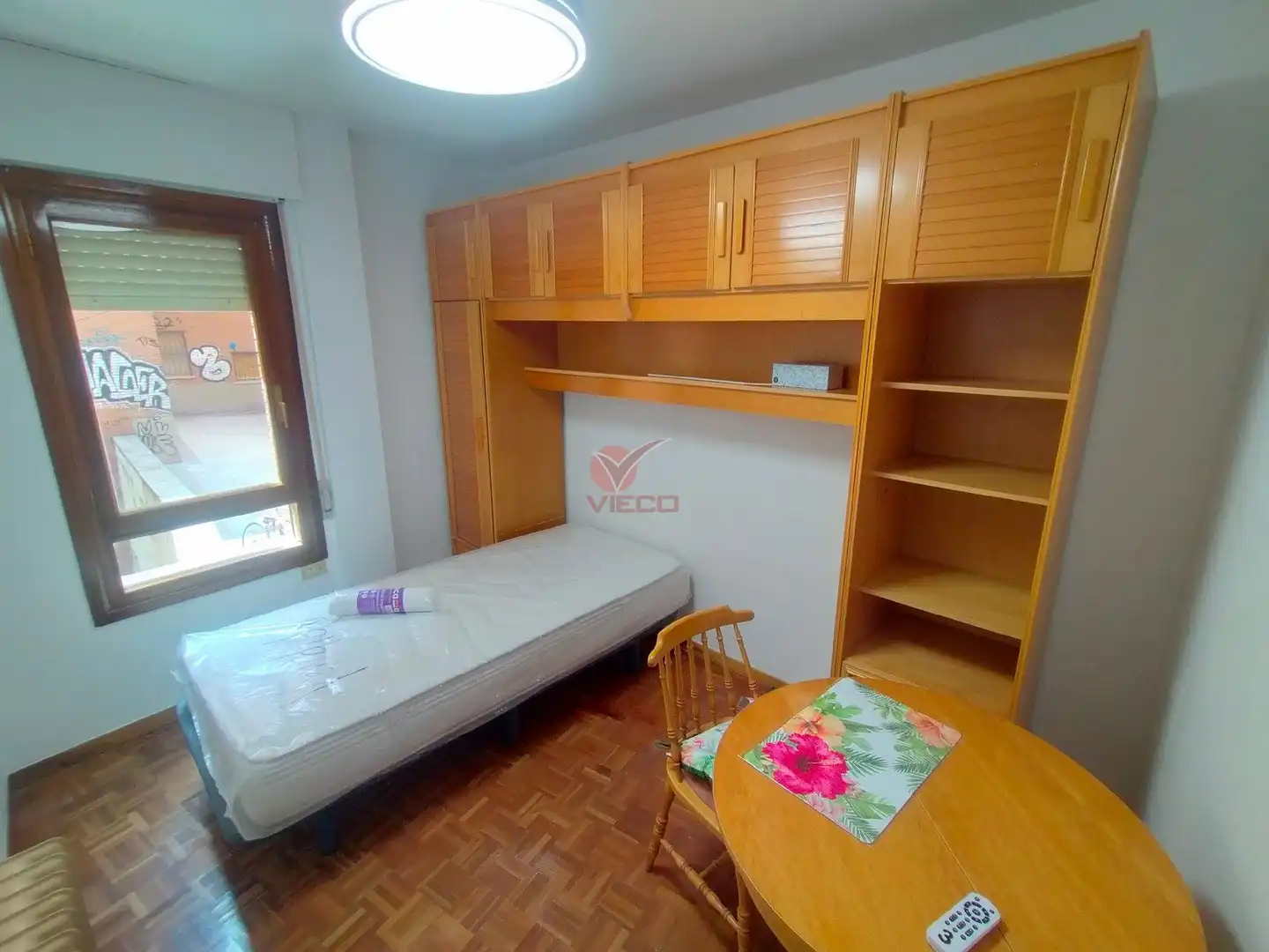 Bedroom of Flat for rent in Cuenca  with Heating and Storage room