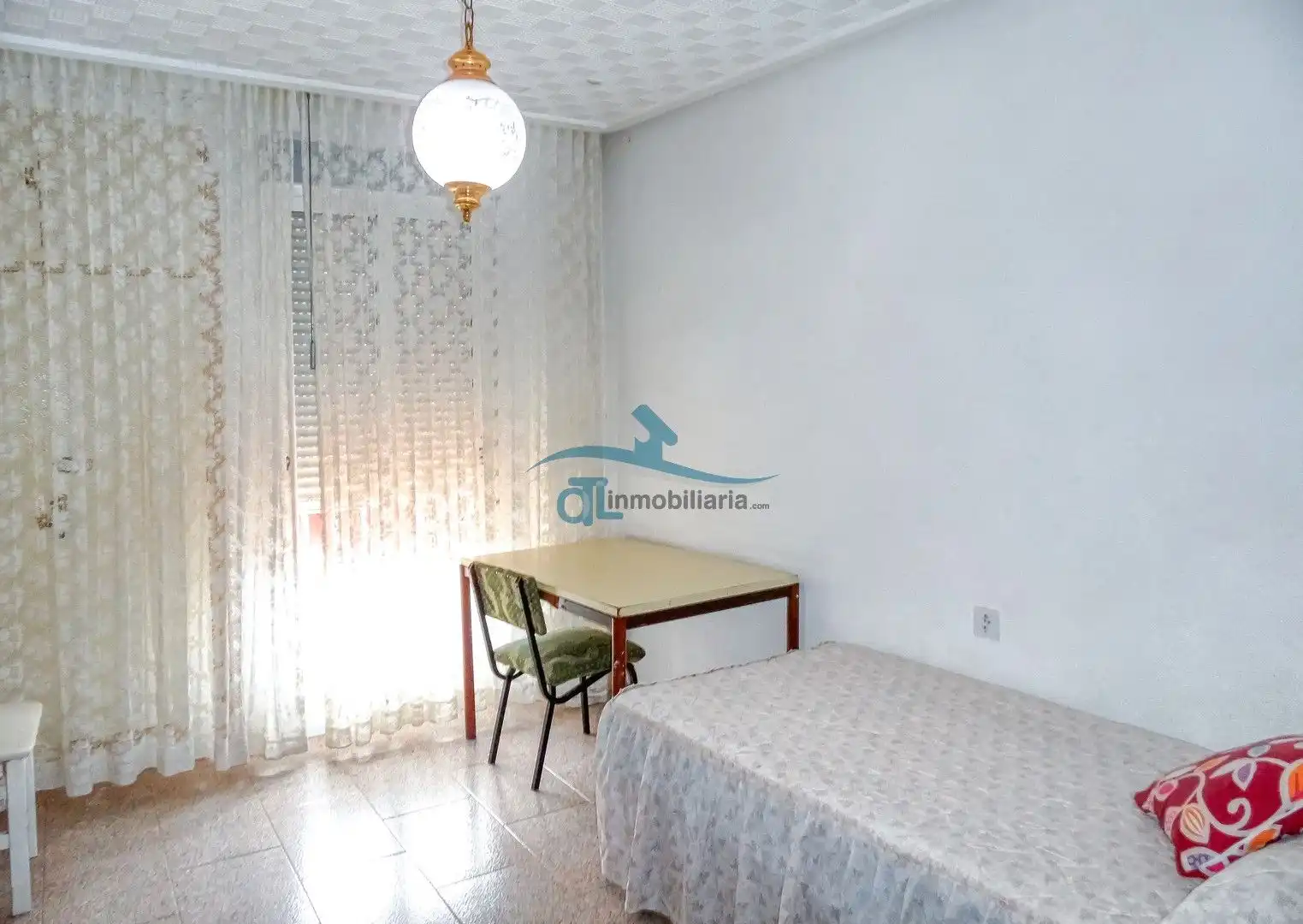 Schlafzimmer von Wohnung zur Miete in Linares mit Klimaanlage, Heizung und Möbliert